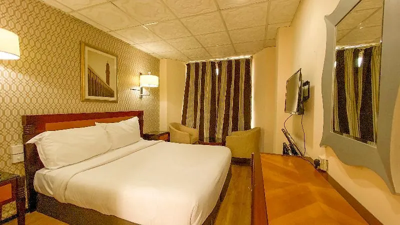 New Penninsula Hotel Dubai